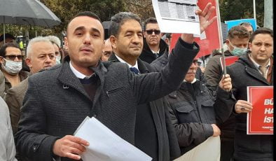 Türkiye Kamu-Sen  Uşak İl Temsilcisi İrfan Kılınçer ’in basın açıklamasına yoğun katılım sağlandı.
