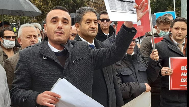 Türkiye Kamu-Sen  Uşak İl Temsilcisi İrfan Kılınçer ’in basın açıklamasına yoğun katılım sağlandı.