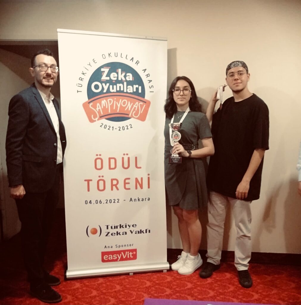 Türkiye Okullar Arası Zekâ Oyunları Şampiyonası’nın Ödül Töreni 