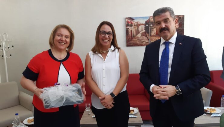 Vali Dr. Turan Ergün ve Eşi Hülya Ergün Hanımefendi Öğrencileri Ziyaret Etti