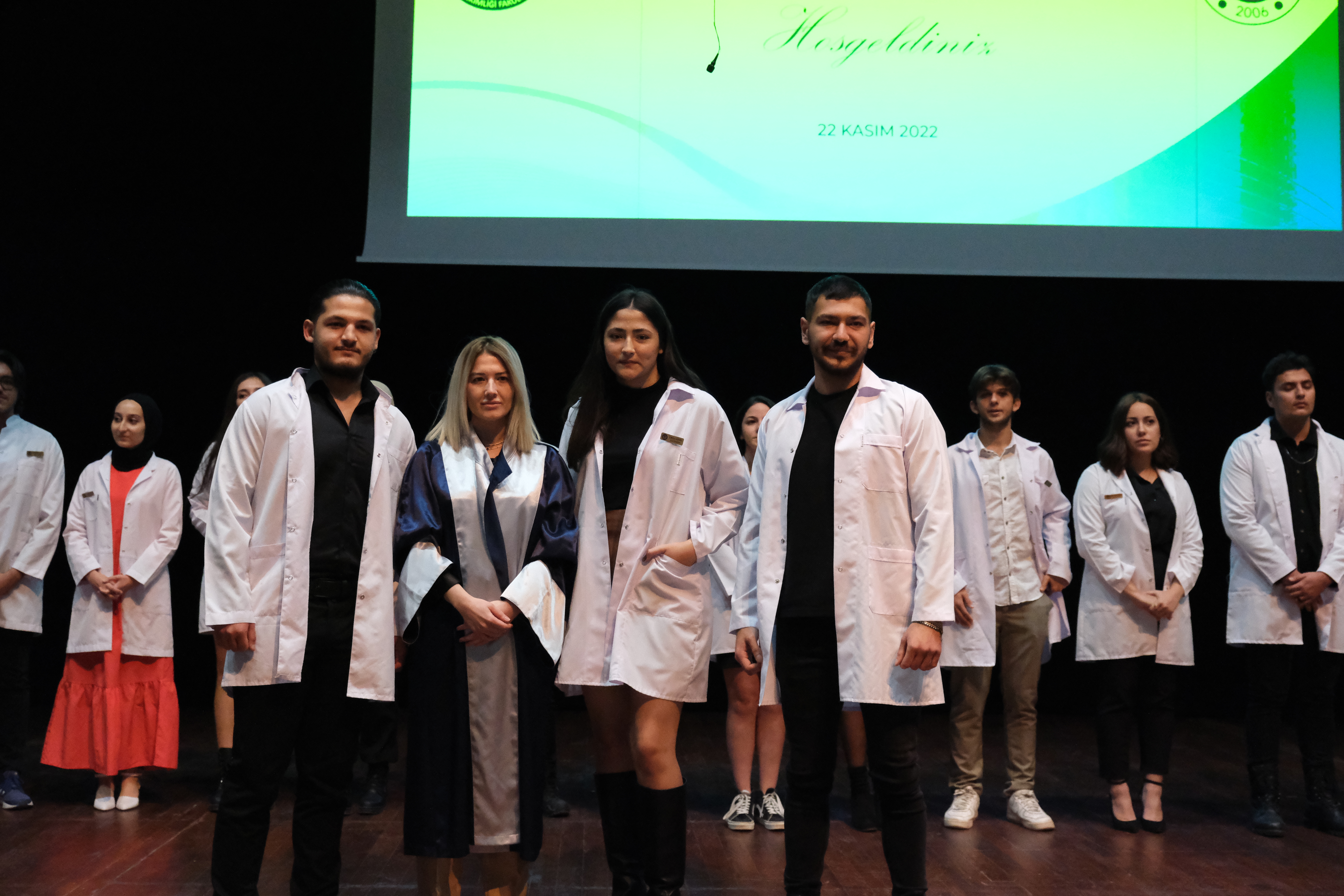 Uşak Üniversitesi Diş Hekimliği Fakültesi Öğrencileri Beyaz Önlük Giydi