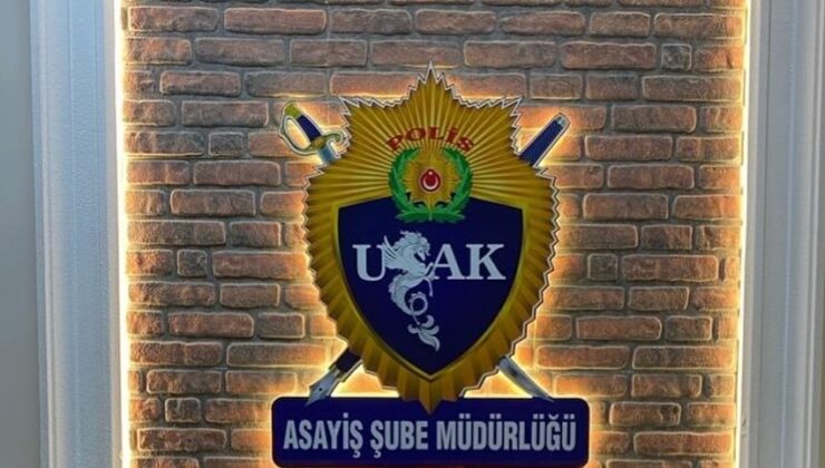 Uşak’ta Silah Ve Kesici Alet Operasyonu