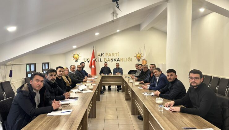 AK Parti Uşak İl Başkanı Himmet Yaşar, Ve İlçe Başkanlarımız İle İstişare Toplantısı Gerçekleştirdi.