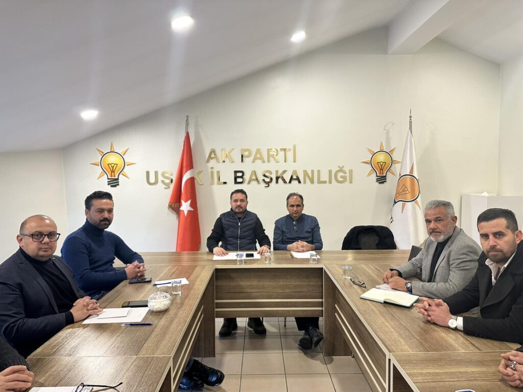 AK Parti Uşak İl Başkanı Himmet Yaşar, Ve İlçe Başkanlarımız İle İstişare Toplantısı Gerçekleştirdi.