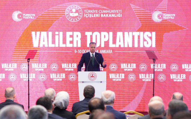 İçişleri Bakanı Sayın Ali Yerlikaya, Sayın Cevdet Yılmaz’ın Teşrifleriyle Düzenlenen Valiler Buluşması’nda Konuştu