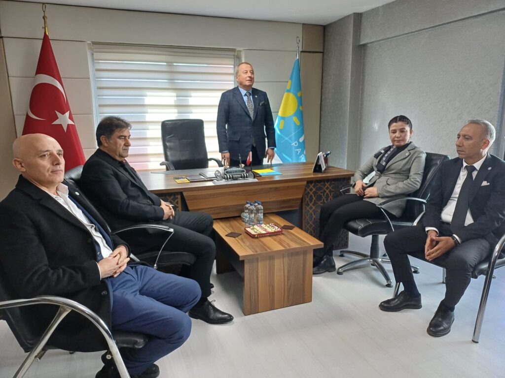 Trabzonspor'un Efsane İsimlerinden Ünal Karaman, Muhammet Gür'e Destek İçin Uşak'ta