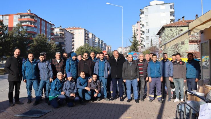 MHP UŞAK BELEDİYE BAŞKAN ADAYI SEZER ATEŞ, ŞEHİR KURUMLARINI ZİYARET ETTİ