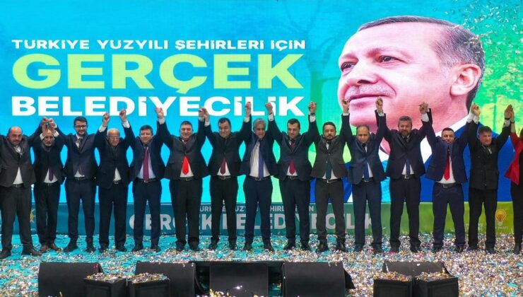 Uşak AK Parti Aday Tanıtım Toplantısı, Genel Başkan Yardımcısı Hasan Basri Yalçın’ın Katılımıyla Gerçekleşti
