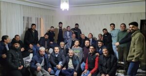 UŞAK BELEDİYE BAŞKAN ADAYI ÖZKAN YALIM, ELMALIDERE MAHALLESİNDE VEYSEL YÜCE’NİN EVİNE ZİYARET GERÇEKLEŞTİRDİ - usak belediye baskan adayi ozkan yalim elmalidere mahallesinde veysel yuce8217nin evine ziyaret gerceklestirdi