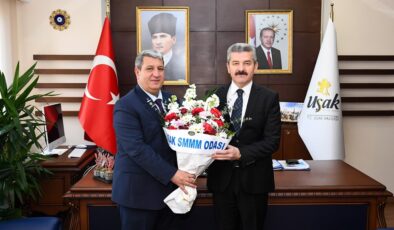 Uşak Valisi Dr. Turan Ergün, Muhasebeciler Haftası Dolayısıyla Uşak Mali Müşavirler Odası Başkanı ve Yönetim Kurulu Üyelerini Kabul Etti