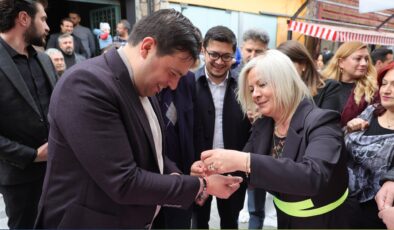 Uşak Belediye Başkanı Mehmet Çakın, Balkan Göçmenleri Derneği Etkinliğinde Vatandaşlarla Buluştu