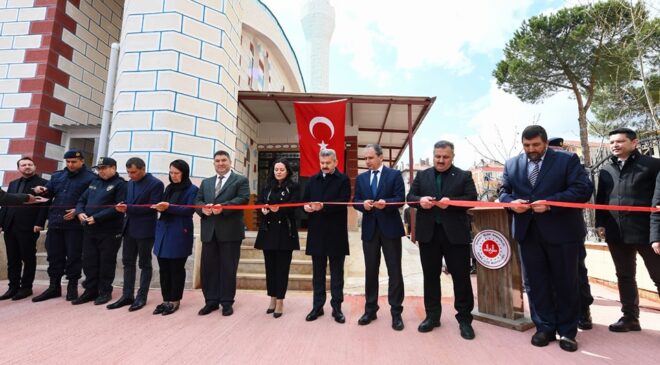 Uşak Valisi Dr. Turan Ergün, Kubbeli Camii’nin Açılışında Eşme İlçesine Neşe Getirdi