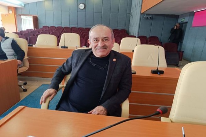 İYİ Partili İl Genel Meclisi Üyesi Yılmaz Başakcı, Özkan Yalım’a Destek İçin Partisinden Ayrıldı