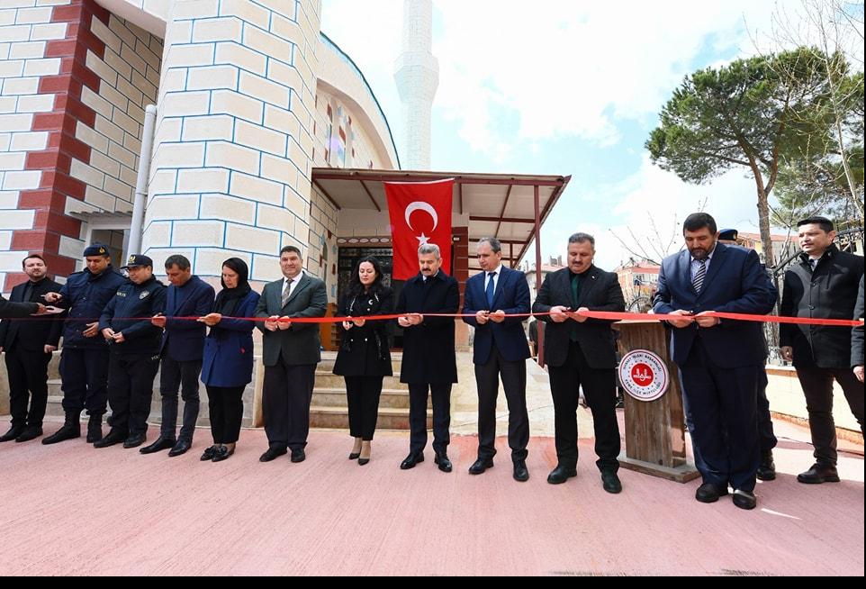 Uşak Valisi Dr. Turan Ergün, Kubbeli Camii’nin Açılışında Eşme İlçesine Neşe Getirdi