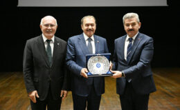 Eski Orman Ve Su İşleri Bakanı Prof. Dr. Eroğlu, Uşak Üniversitesi Öğrencileriyle Buluştu