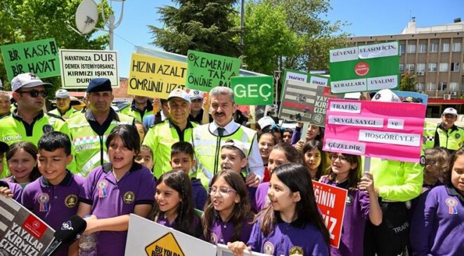Vali Ergün “4-10 Mayıs Karayolu Trafik Haftası” Etkinliklerine Katıldı