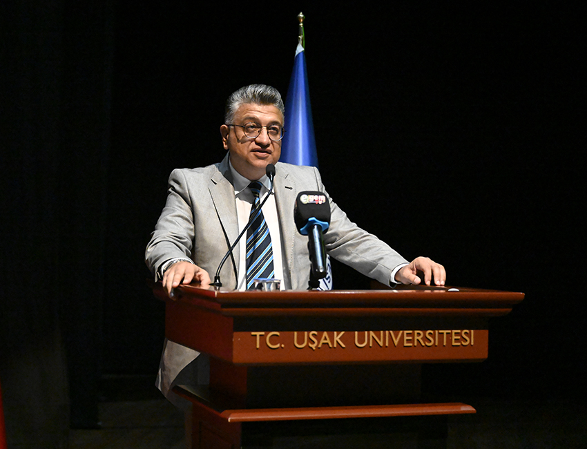Uşak Üniversitesi 2023-2024 Akademik Yılı Mezuniyet Ödül Töreni, Gerçekleştirildi. - m10