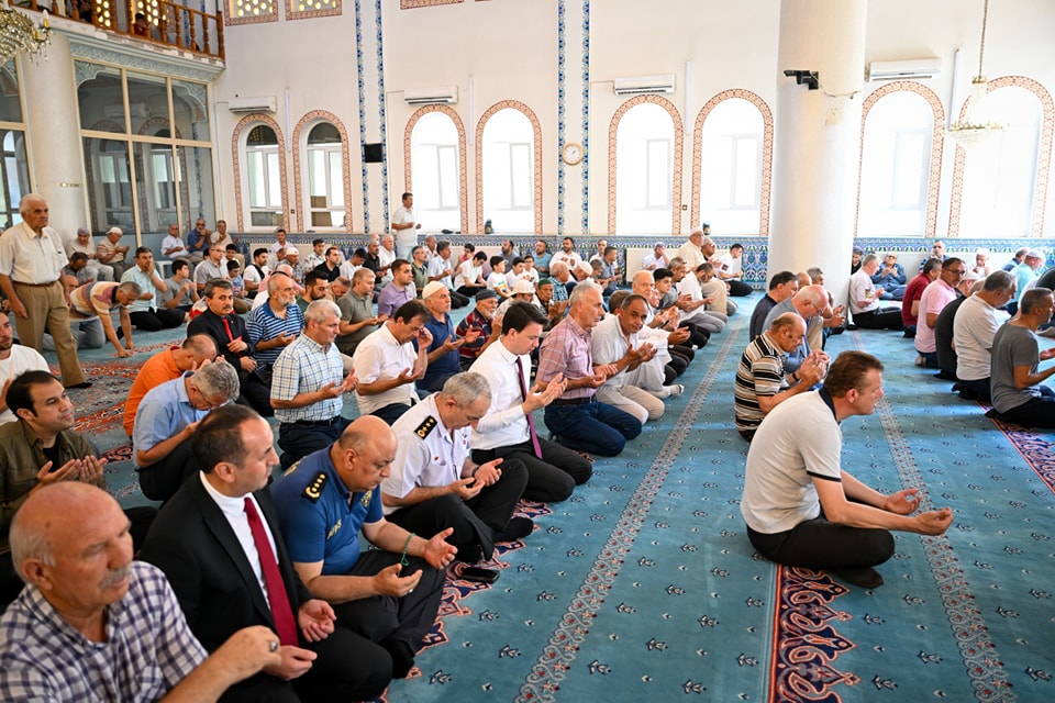 Yücetepe Camii'nde 15 Temmuz Anısına Mevlid-i Şerif Ve Dualar - 450736930 788413073462897 5423470443673797332 n