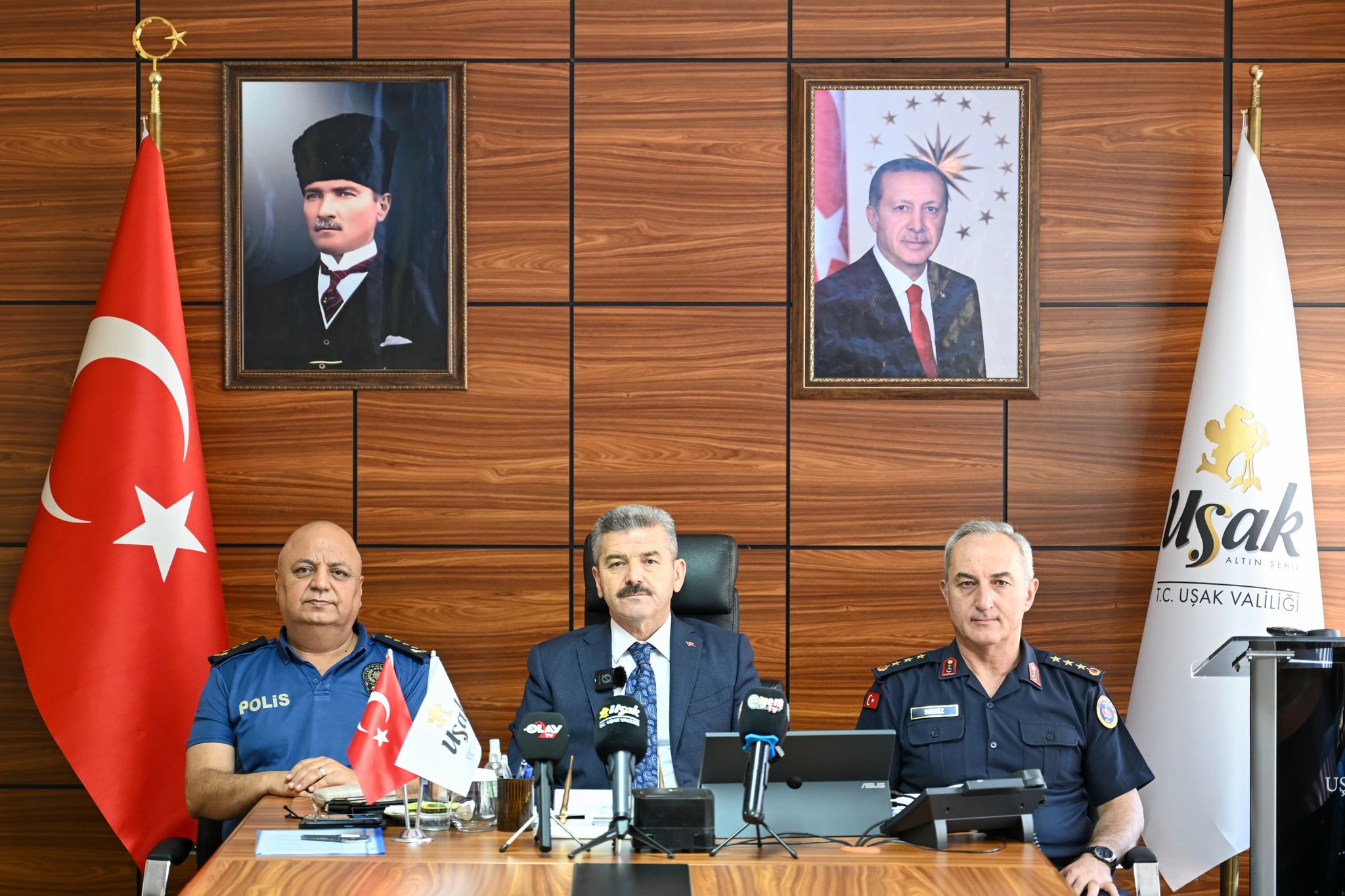 Vali Dr. Turan Ergün, Temmuz Ayını Kapsayan Asayiş ve Güvenlik Değerlendirme Toplantısını Gerçekleştirdi