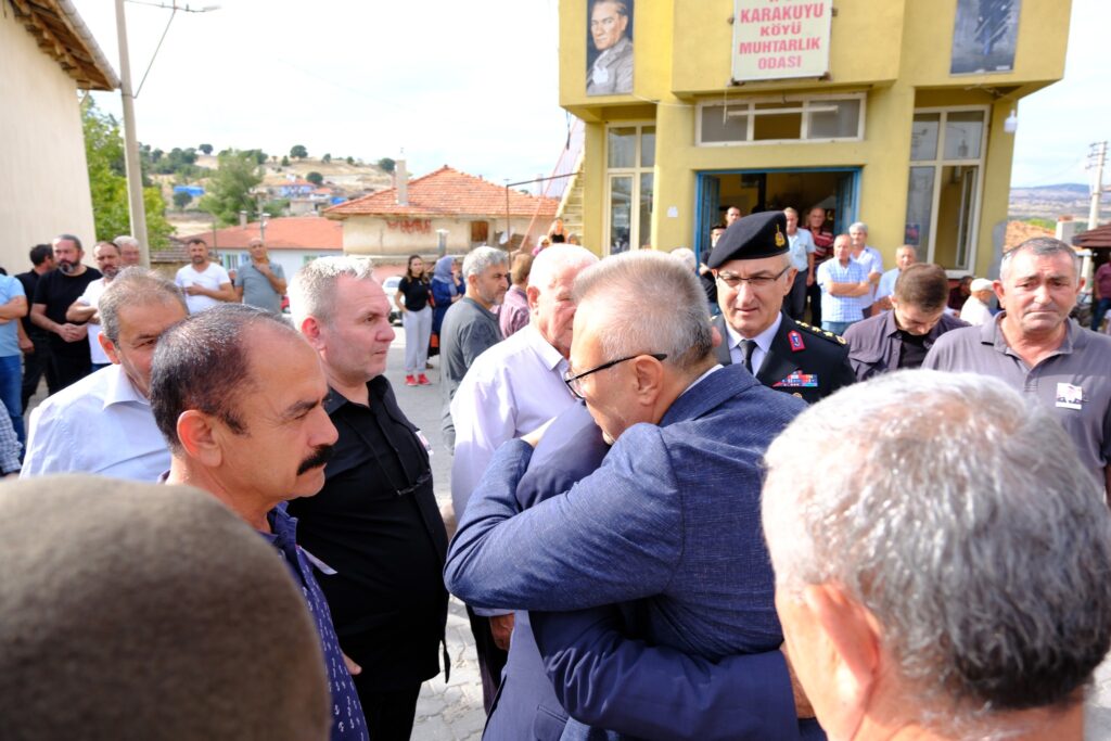 Uşak Milletvekili Op. Dr. Ali Karaoba, Uzman Çavuş Ünal Can Özdemir’in Cenaze Törenine Katıldı