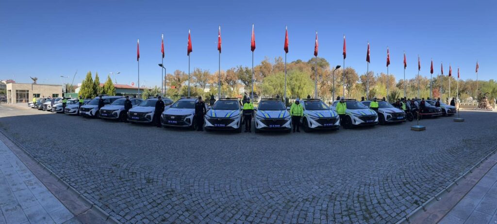 Vali Dr. Naci Aktaş’ın Katılımıyla Emniyet ve Jandarma Teşkilatına 18 Yeni Araç Teslim Edildi - 464731780 959483186208122 1452776143654078472 n 1