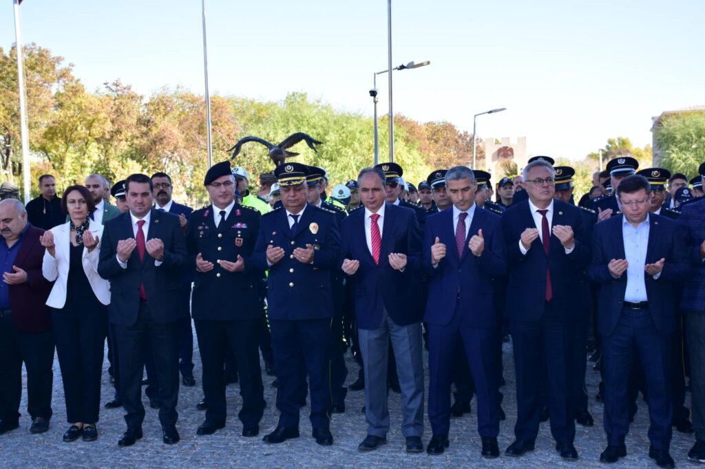 Vali Dr. Naci Aktaş’ın Katılımıyla Emniyet ve Jandarma Teşkilatına 18 Yeni Araç Teslim Edildi - 464842560 959483772874730 4935194122626586132 n