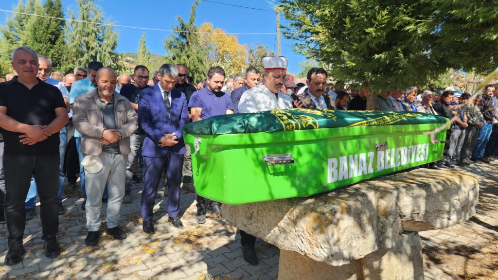 Uşak’ta AK Parti İl Başkanı Himmet Yaşar’ın Babaannesine Son Veda