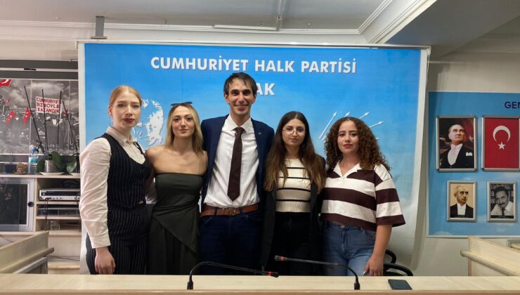 Gençliğe Liderlik: Murat Kahraman CHP Gençlik Kolları Başkan Adaylığını Açıkladı