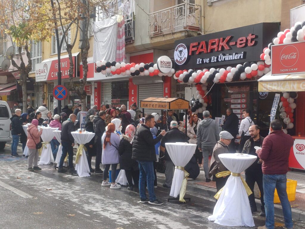 Uşak’ta Yeni Bir İşletme Hizmete Açıldı: Fark-et Et ve Et Ürünleri - 0d0f3bad d033 4067 88b5 52b31a4c0568