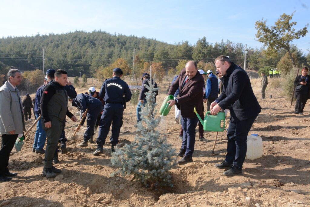 Tuprag Madencilik’ten Doğaya Destek: Kışladağ Altın Madeni’nden Fidan Dikim Etkinliği - 466037359 536175259180635 1212617428782252654 n