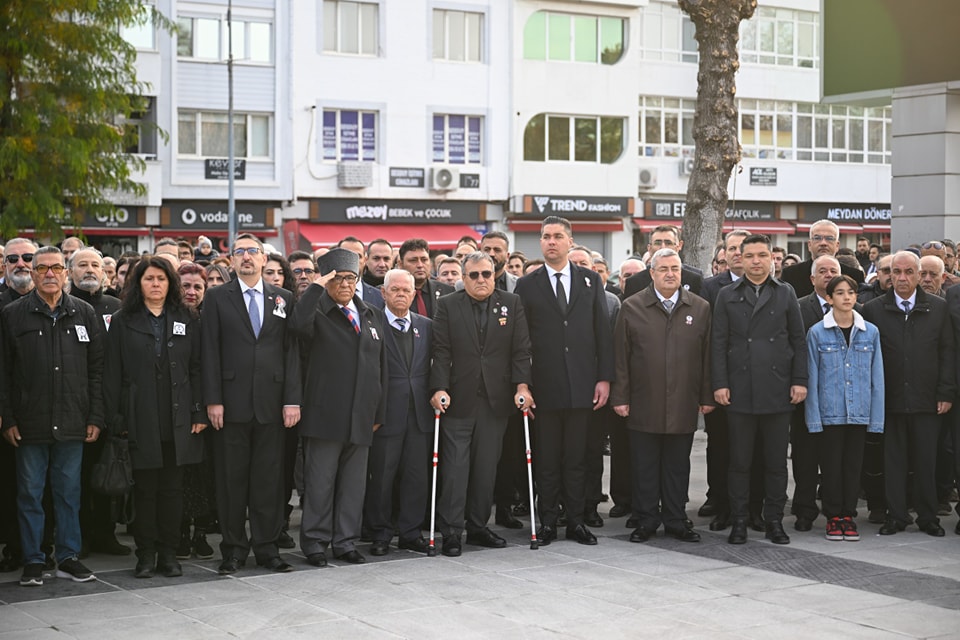 Atatürk’ün Ebediyete İrtihalinin 86. Yıldönümünde Düzenlenen Çelenk Sunma Töreni - 466123417 869449992025871 1823474960537787638 n