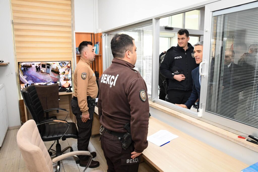 Uşak Valisi Dr. Naci Aktaş’tan Polis Merkezlerine İnceleme Ziyareti