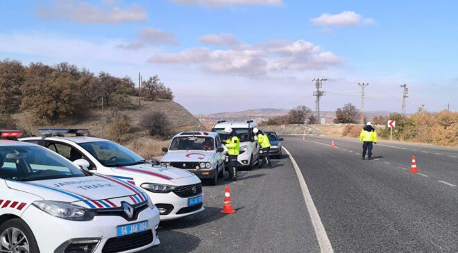 Cayrokopter İle Havadan Trafik Denetimi: Uşak İl Jandarma Komutanlığı’nın Trafik Güvenliği Adımı