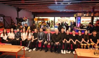 Uşak’ta Okul Sporları Bowling İl Birinciliği Müsabakaları Tamamlandı