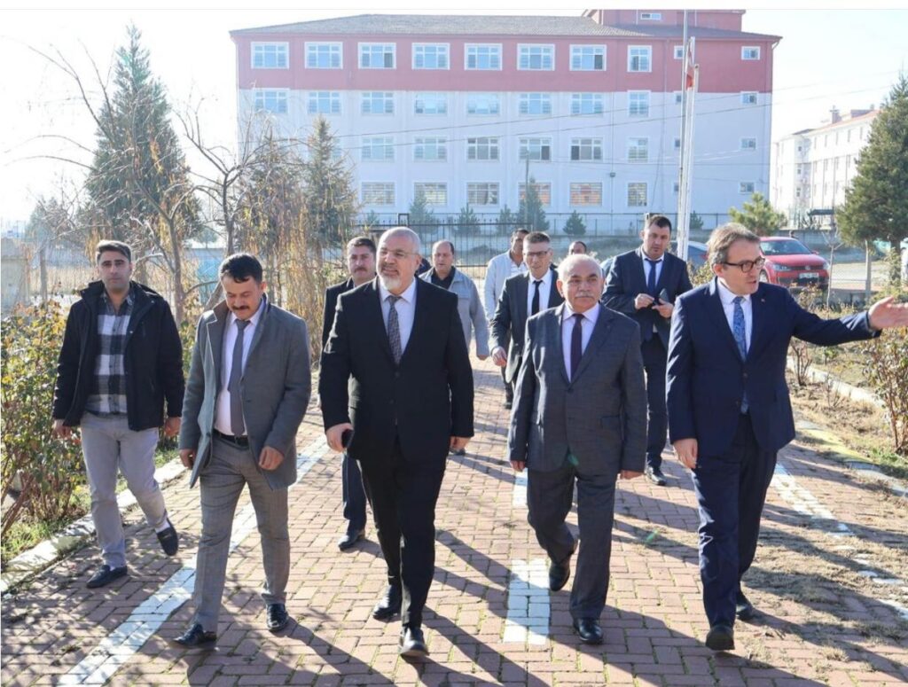 T.C. Alevi-Bektaşi Kültür ve Cemevi Başkanı Ali Rıza Özdemir’in Uşak Ziyareti - 32e4bd3d ec22 4d90 99a9 be97079b6d94