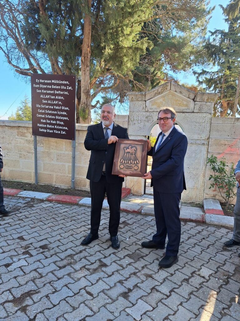 T.C. Alevi-Bektaşi Kültür ve Cemevi Başkanı Ali Rıza Özdemir’in Uşak Ziyareti - 7f9502c4 9ec5 4fa1 b3e9 1d74942f92df