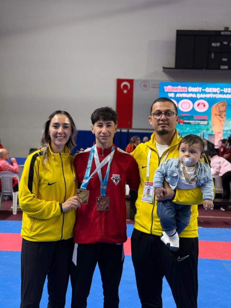 Uşak Karate Özlem Spor Kulübü, Türkiye Şampiyonası ve Avrupa Milli Takım Seçmelerinde Zirvede - 769a5679 6a7f 44f9 a6c7 8d371a28fbe9