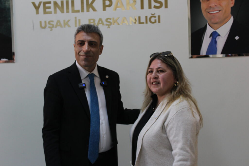 Yenilik Partisi Genel Başkanı Öztürk Yılmaz, Uşak İl Başkanlığı Hizmet Binasını Açtı
