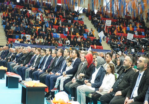 Ak Partide Başarısızlık Ödüllendirildi 7 Belediye kaybeden Başkan İle Devam -