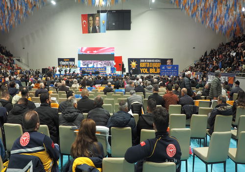 Ak Partide Başarısızlık Ödüllendirildi 7 Belediye kaybeden Başkan İle Devam -
