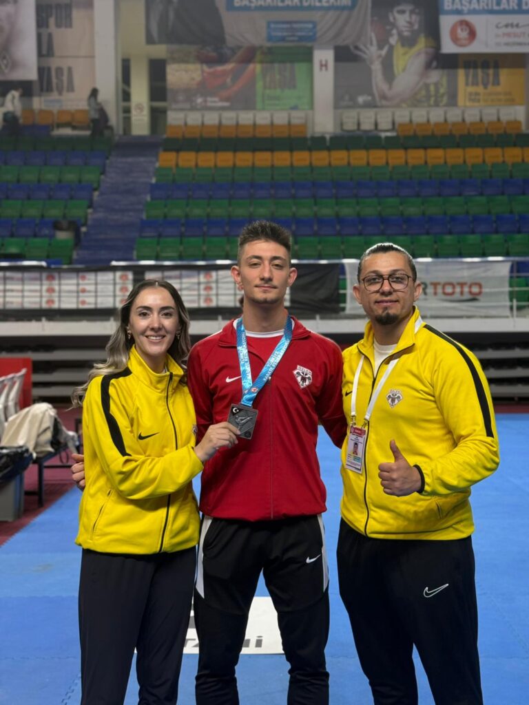 Uşak Karate Özlem Spor Kulübü, Türkiye Şampiyonası ve Avrupa Milli Takım Seçmelerinde Zirvede - a68760bd 4919 4e74 9e9f f12aa441e0da