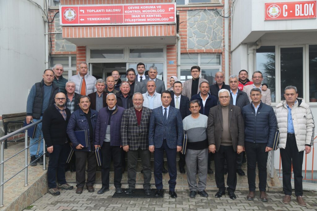 Uşak İl Özel İdaresi’nde Emeklilik Töreni: 22 Çalışana Veda Yemeği Düzenlendi