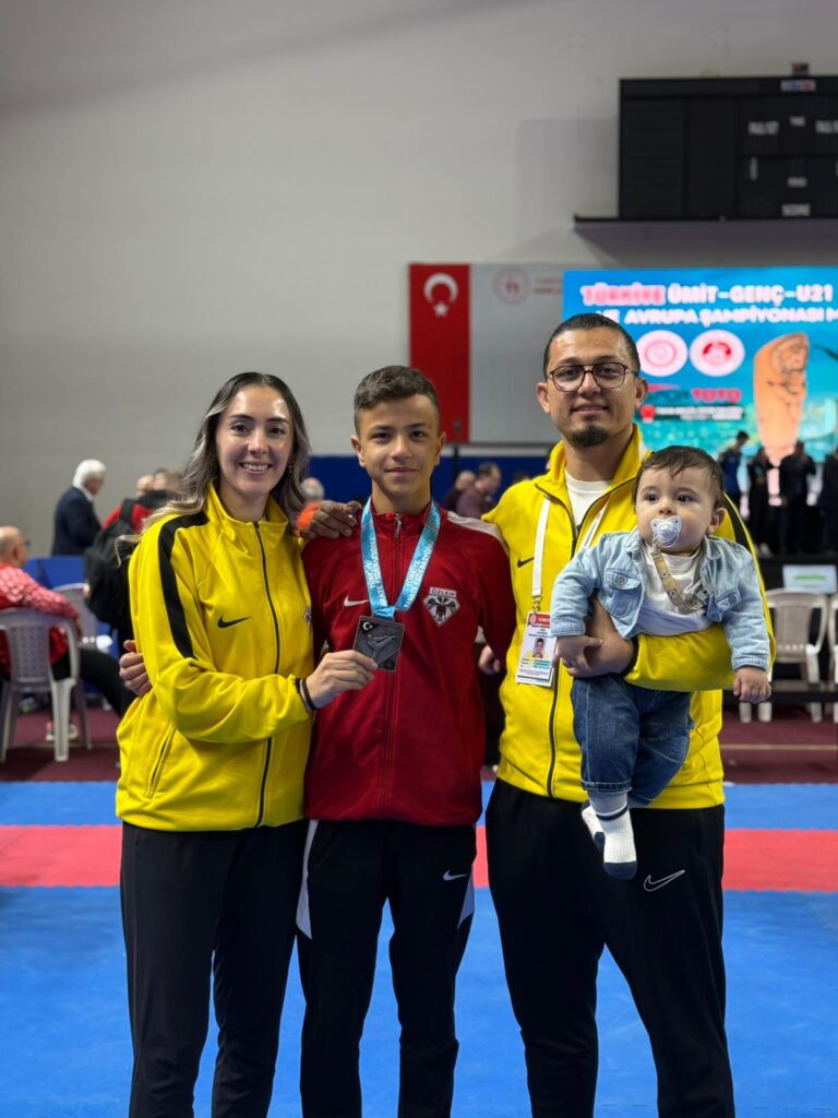 Uşak Karate Özlem Spor Kulübü, Türkiye Şampiyonası ve Avrupa Milli Takım Seçmelerinde Zirvede - e5e533b7 c6bd 42a4 a55a 57d33de40e3b