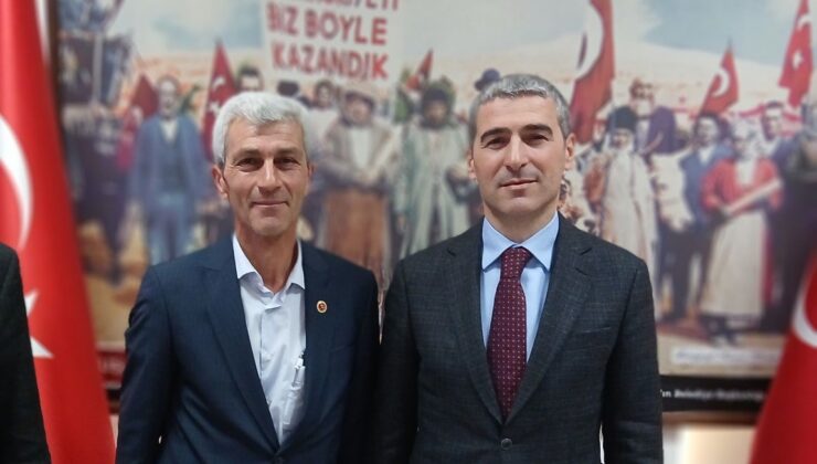 Eşme Muhtarlarından Vali ve Genel Sekretere Ziyaret