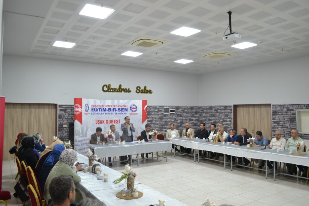Memur-Sen Genel Başkan Yardımcısı Ramazan Çakırcı, Uşak’ta İl Divan Kurulu Toplantısına Katıldı - 1b9cd959 fdc7 4987 9b4b d093969cd1bc