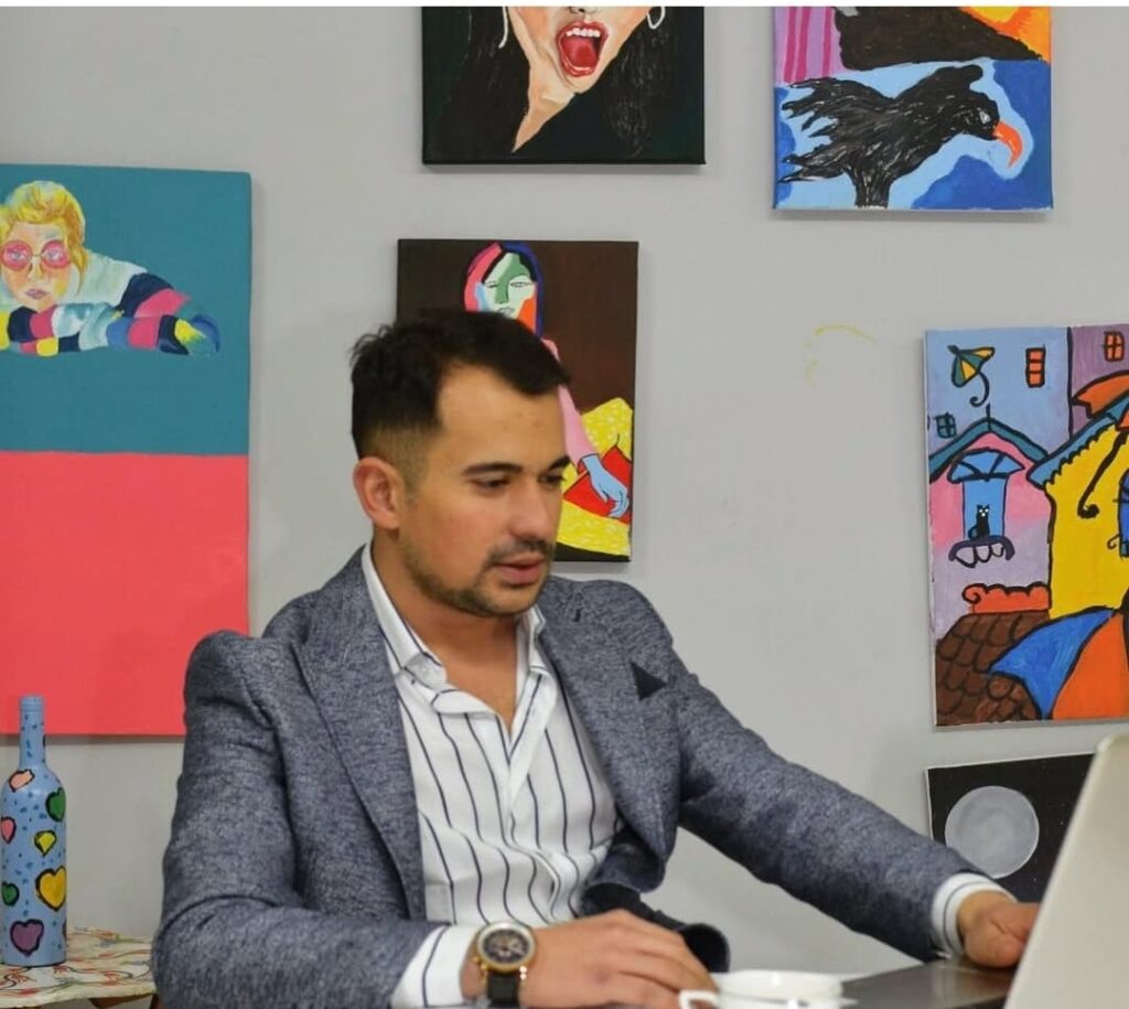 Emrah Özdem, Matematik ve Robotik Kodlama Alanında Eğitim Vermeye Devam Ediyor - 5dab2f5e 1105 48e3 ab83 530da7ad8534