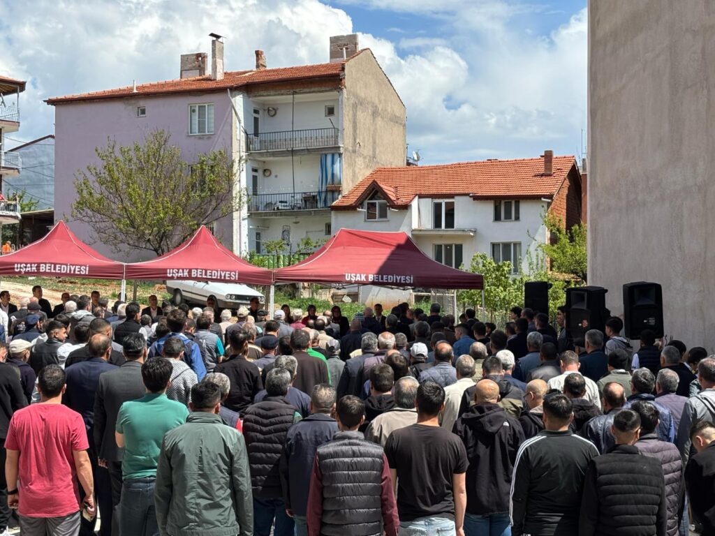 Uşak Öz Selendililer Derneği Açıldı - b9a8f5e9 15fa 4243 96fd 72941ae600df