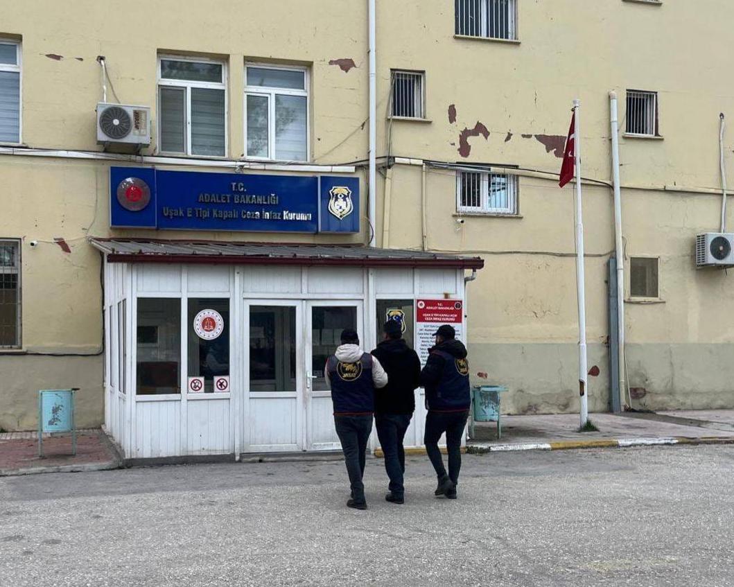 Uşak’ta Aranan Şahıslara Yönelik Operasyonlarda 13 Kişi Tutuklandı