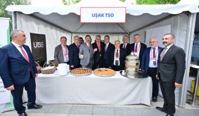 TOBB Başkanı Hisarcıklıoğlu, 81. Genel Kurul Kapsamında Yöresel Ürün Stantlarını Ziyaret Etti