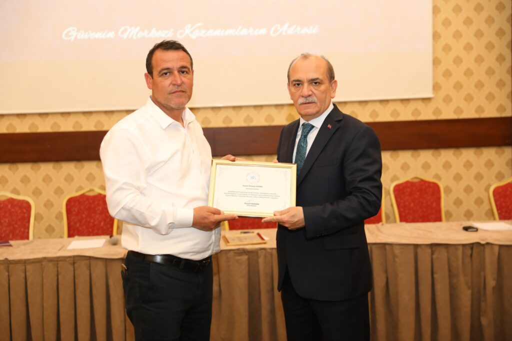 Büro Memur-Sen Uşak Şubesi, Ege Bölgesi Şube İstişare Kurulu Toplantısı’na Katıldı - 494209111 10162543028182936 5868691767783926297 n